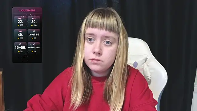 Snapshot of June_shy0 chatting on December 14, 8:20 am June shy0 online show from December 14, 8:20 am