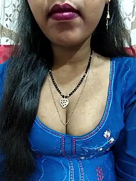 Snapshot of Sharmila-Singh chatting on May 4, 5:36 am Sharmila-Singh online show from May 4, 5:36 am