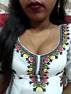 Snapshot of Sharmila-Singh chatting on May 17, 7:32 pm Sharmila-Singh online show from May 17, 7:32 pm