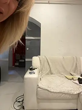 sissytrainz online show from November 2, 5:54 am