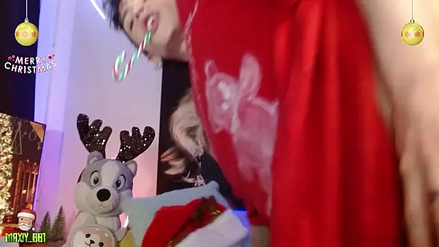 maxiy 001 online show from December 3, 11:44 am