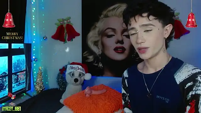 maxiy 001 online show from December 15, 9:52 pm