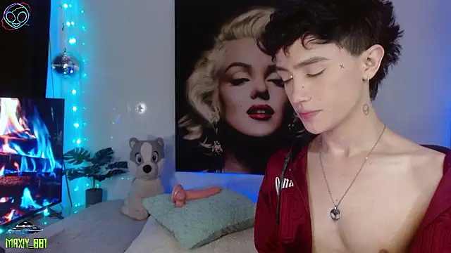 maxiy 001 online show from January 12, 7:57 am