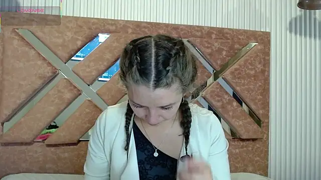 Snapshot of _isaabellaa chatting on May 4, 12:34 pm isaabellaa online show from May 4, 12:34 pm