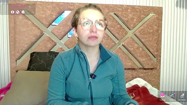 Snapshot of _isaabellaa chatting on May 20, 12:44 pm isaabellaa online show from May 20, 12:44 pm
