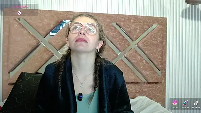 Snapshot of _isaabellaa chatting on May 23, 1:37 pm isaabellaa online show from May 23, 1:37 pm