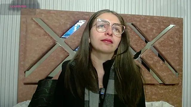Snapshot of _isaabellaa chatting on June 13, 10:57 am isaabellaa online show from June 13, 10:57 am