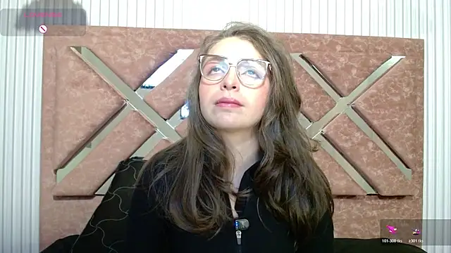Snapshot of _isaabellaa chatting on June 23, 1:09 pm isaabellaa online show from June 23, 1:09 pm