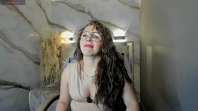 Snapshot of _isaabellaa chatting on July 11, 12:30 pm isaabellaa online show from July 11, 12:30 pm