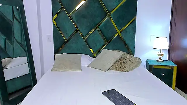 Criss Ariana online show from February 24, 11:54 am