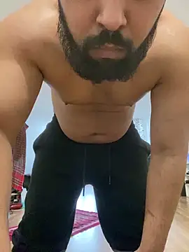 malout123J online show from April 4, 3:53 pm