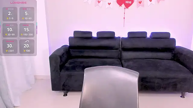 Snapshot of Mia_Gothzx chatting on February 17, 12:27 pm Mia Gothzx online show from February 17, 12:27 pm