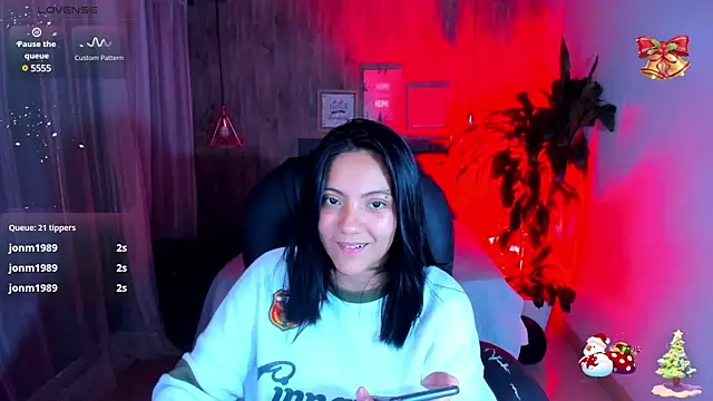 Snapshot of miichael_black chatting on December 28, 12:35 pm miichael black online show from December 28, 12:35 pm