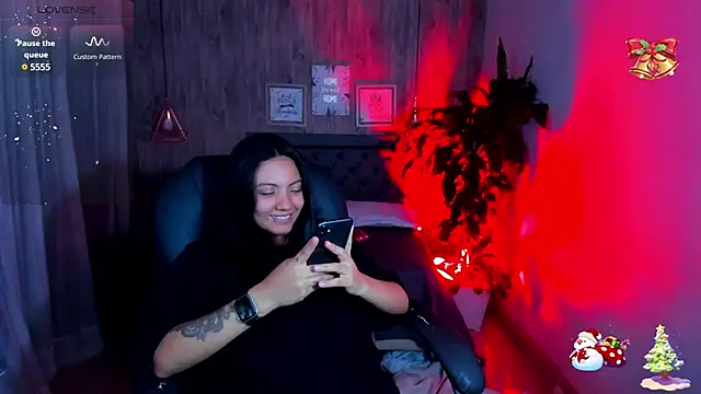 Snapshot of miichael_black chatting on December 29, 6:27 pm miichael black online show from December 29, 6:27 pm