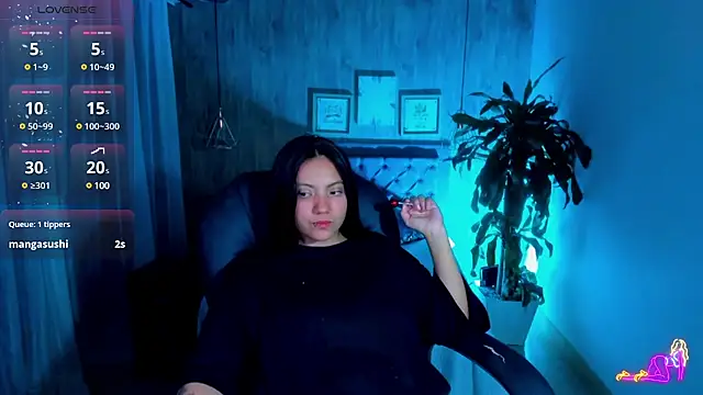 Snapshot of miichael_black chatting on January 28, 11:39 pm miichael black online show from January 28, 11:39 pm