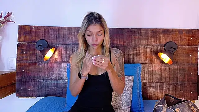 Celeste sanz online show from July 4, 11:05 am