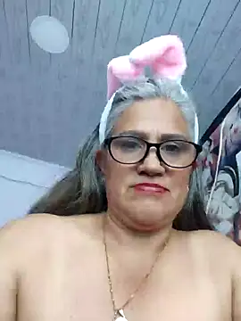 Edged Hot69 online show from December 28, 5:35 pm