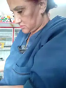 Edged Hot69 online show from February 5, 7:10 pm