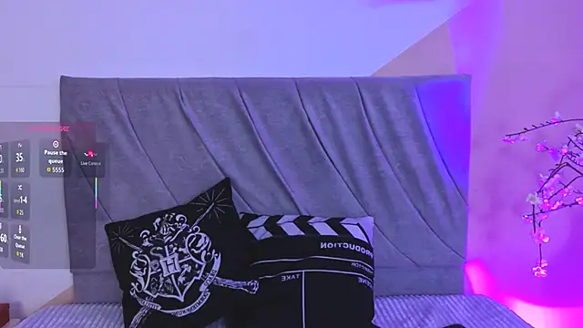 Snapshot of miaablack chatting on September 11, 8:09 pm miaablack online show from September 11, 8:09 pm