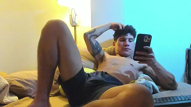 toyboys1 online show from July 27, 4:52 am