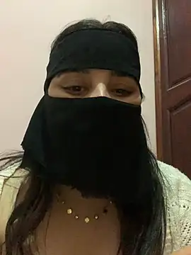 Snapshot of Miss-Soka chatting on December 7, 11:12 pm Miss-Soka online show from December 7, 11:12 pm