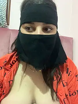 Snapshot of Miss-Soka chatting on January 19, 7:36 am Miss-Soka online show from January 19, 7:36 am