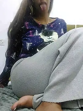 7alawa-44 online show from February 22, 7:47 pm