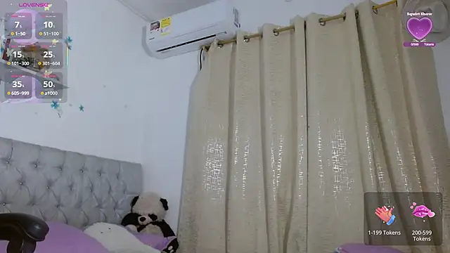 Snapshot of miss_valery2 chatting on December 2, 4:51 am miss valery2 online show from December 2, 4:51 am