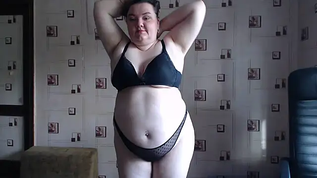 Snapshot of TasyaBigTTs chatting on July 8, 4:28 am TasyaBigTTs online show from July 8, 4:28 am