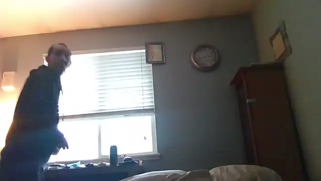 VanceFontaine online show from February 5, 9:50 pm