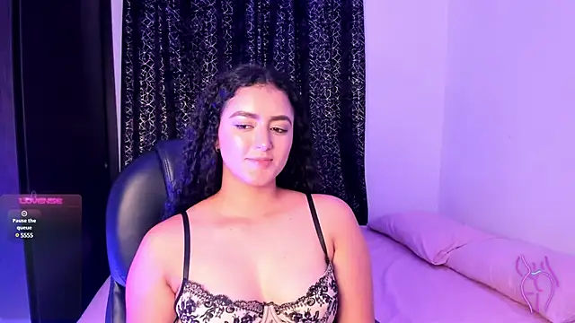 Snapshot of Adhara-zanne chatting on February 2, 1:02 am Adhara-zanne online show from February 2, 1:02 am