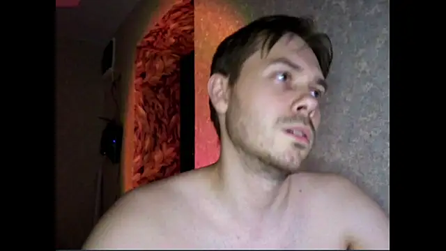 Snapshot of mike_peach chatting on November 6, 11:37 pm mike peach online show from November 6, 11:37 pm