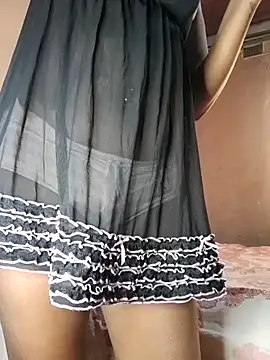 Snapshot of Goodgirlsue_77 chatting on November 2, 5:54 am Goodgirlsue 77 online show from November 2, 5:54 am