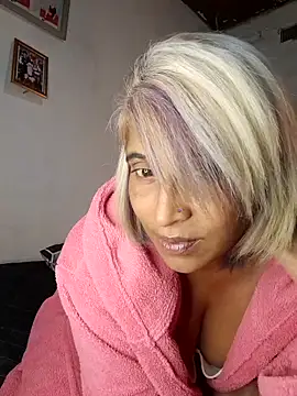 Goodgirlsue 77 online show from April 23, 6:58 am