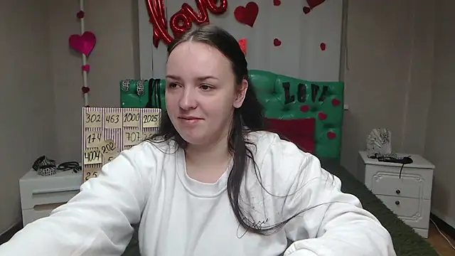 Snapshot of IsabelBlackberry chatting on October 4, 5:05 am IsabelBlackberry online show from October 4, 5:05 am