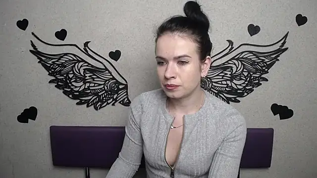 JasmineKouch online show from December 5, 6:26 pm