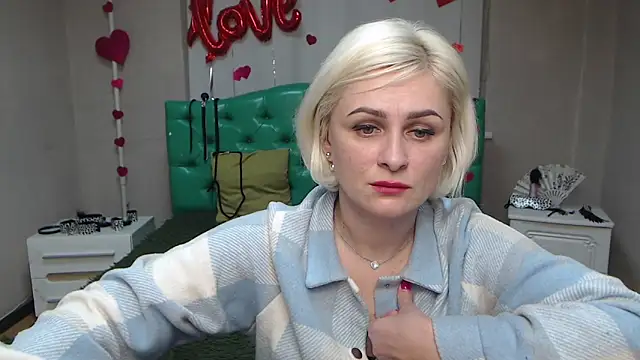 OliviaHorst online show from March 12, 3:29 pm