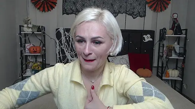 OliviaHorst online show from November 1, 6:21 pm