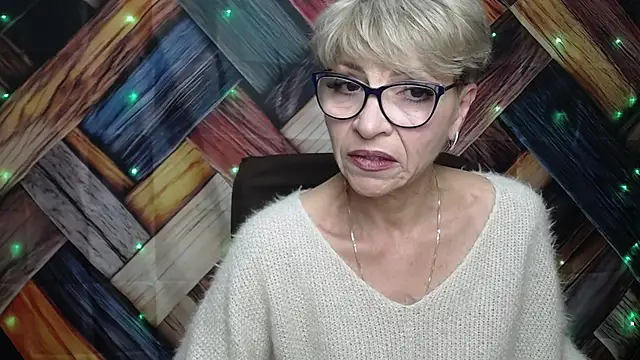 EllaBonito online show from October 3, 5:26 am