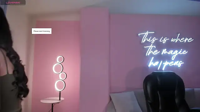 Snapshot of ValeriaVelvet chatting on June 4, 12:00 pm ValeriaVelvet online show from June 4, 12:00 pm