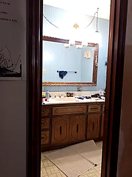 coolbrease10 online show from February 10, 5:28 pm