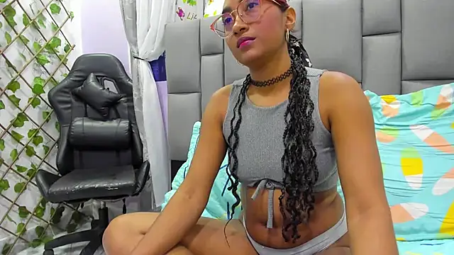 Snapshot of MurphyAngelina chatting on October 27, 2:59 am MurphyAngelina online show from October 27, 2:59 am