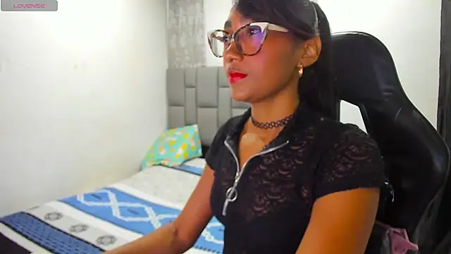 Snapshot of MurphyAngelina chatting on June 5, 2:07 am MurphyAngelina online show from June 5, 2:07 am