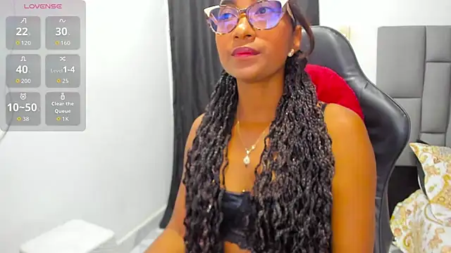 Snapshot of MurphyAngelina chatting on August 5, 2:14 am MurphyAngelina online show from August 5, 2:14 am