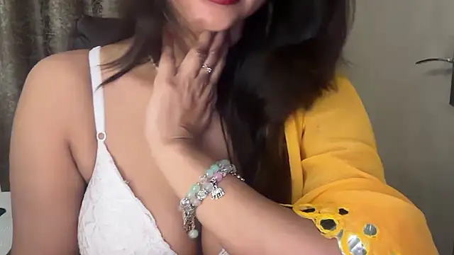 Snapshot of Cupid_of_Hearts chatting on May 9, 7:19 pm Cupid of Hearts online show from May 9, 7:19 pm