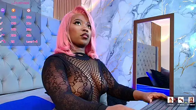 Snapshot of Scarlett_diaz17 chatting on February 17, 3:58 am Scarlett diaz17 online show from February 17, 3:58 am