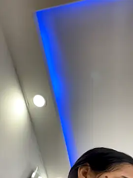 ariel jonees online show from November 12, 2:45 am