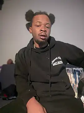 Snapshot of MobyDxck chatting on December 15, 11:55 am MobyDxck online show from December 15, 11:55 am