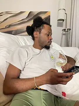 Snapshot of MobyDxck chatting on January 4, 3:07 am MobyDxck online show from January 4, 3:07 am