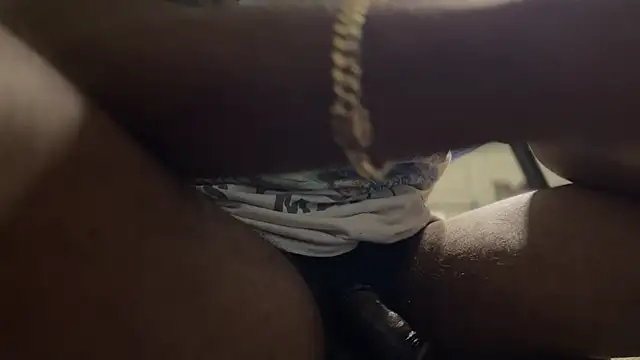 Snapshot of MobyDxck chatting on November 9, 8:56 am MobyDxck online show from November 9, 8:56 am